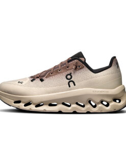 On cloudtilt Clove/ Sand