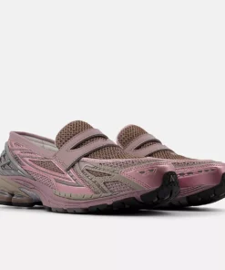 Alternative view of New Balance 1906L Ice Wine with Pink Taffy