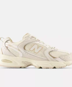 New Balance 530 Beige Angora