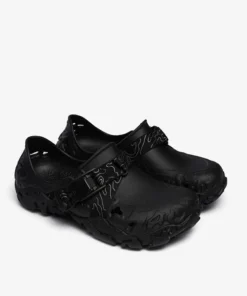 Alternative view of Crocs all terrain atlas black