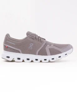 On Running Cloud 6 Fog White