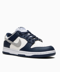 Alternative view of Nike SB Dunk Low midnight Navy