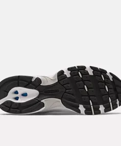 Alternative view of new balance 530 munsell white