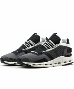 Alternative view of on Cloudnova Black White