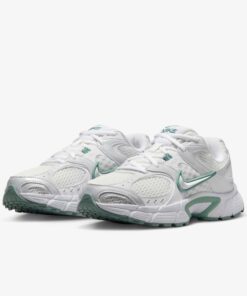 Alternative view of Nike V5 RNR Summit White Cannon