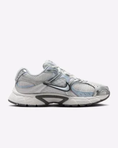 Nike V5 RNR summit white blue tint